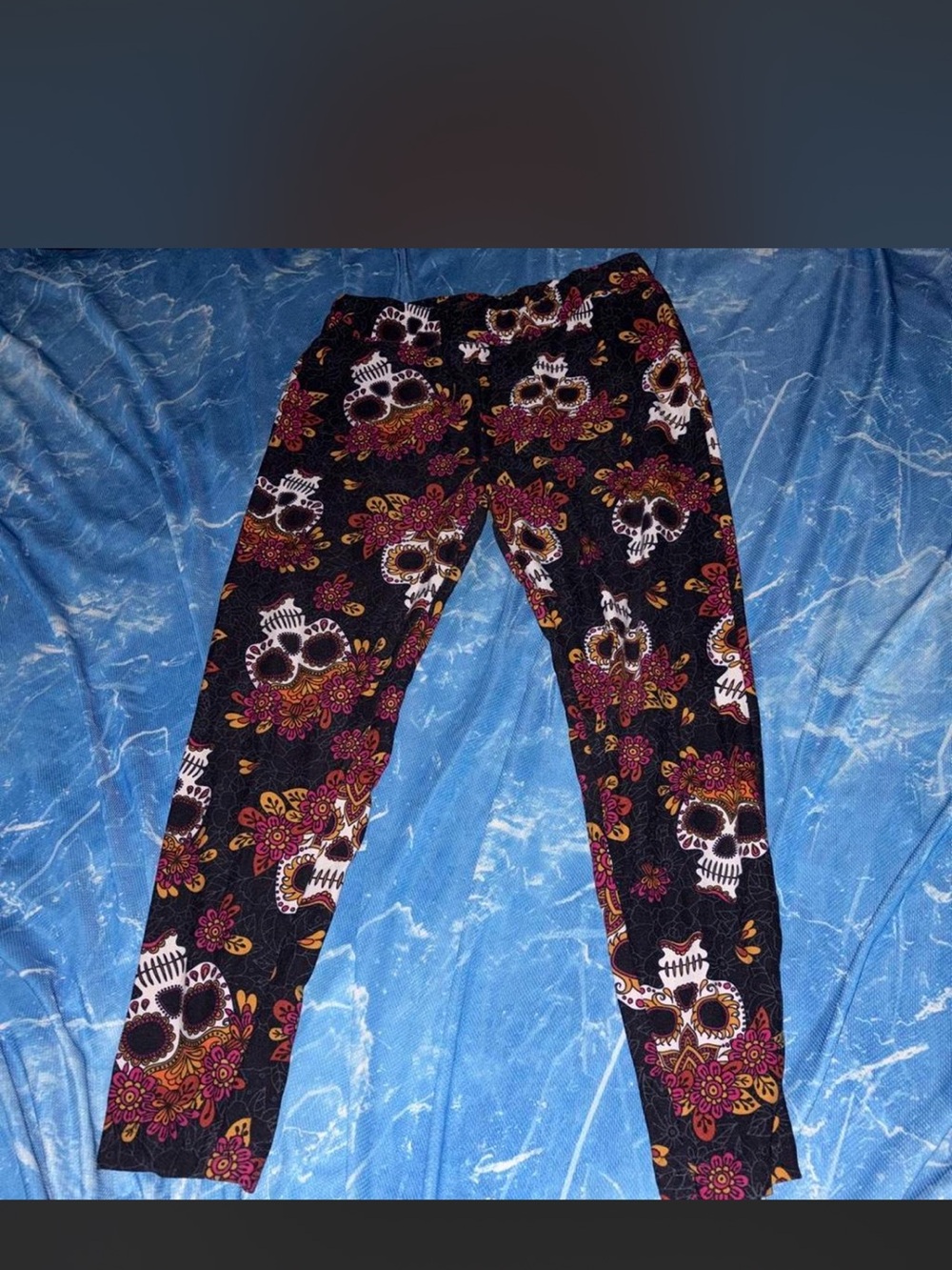 Skull & Floral Print Leggings in Black and Burgundy